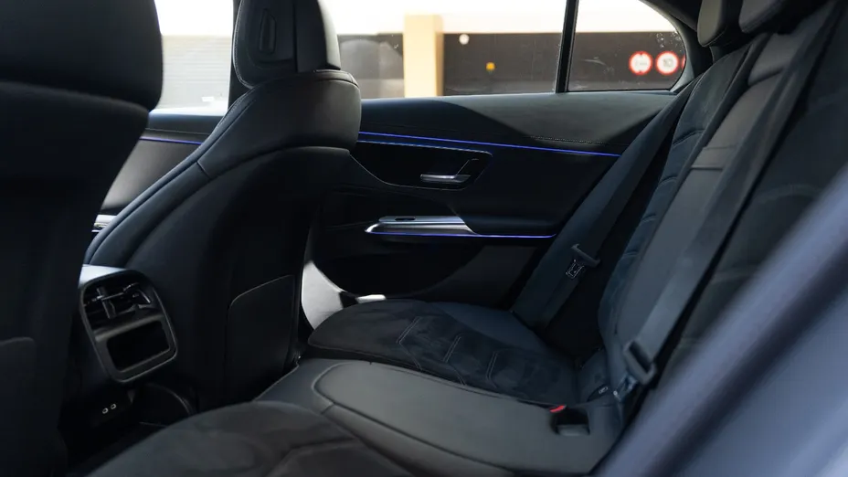 MERCEDES-BENZ E Klasa E 220 d mHEV 4-Matic AMG 9G-Tronic
