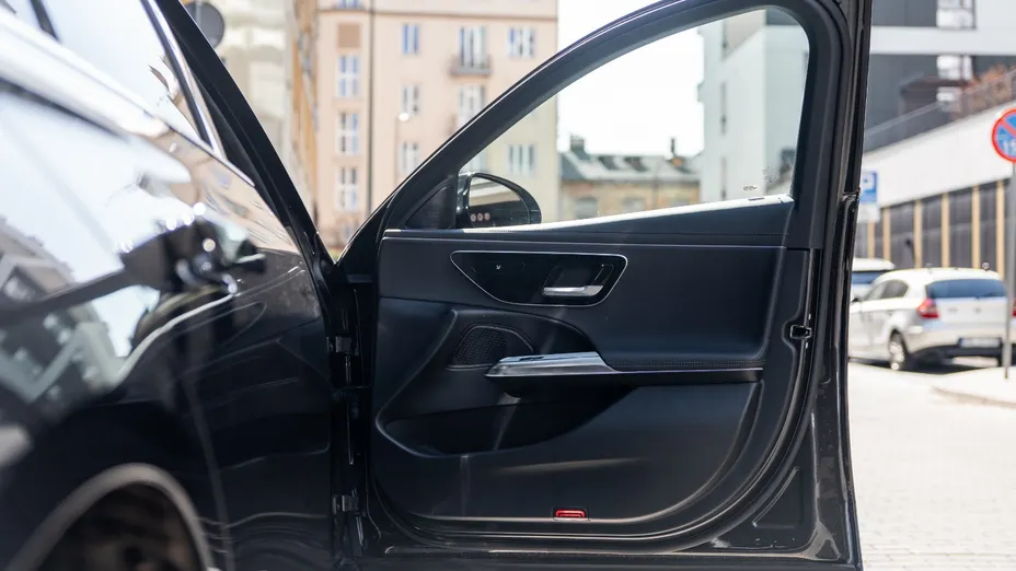 MERCEDES-BENZ E Klasa E 220 d mHEV 4-Matic AMG 9G-Tronic