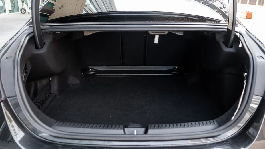MERCEDES-BENZ E Klasa E 220 d mHEV 4-Matic AMG 9G-Tronic