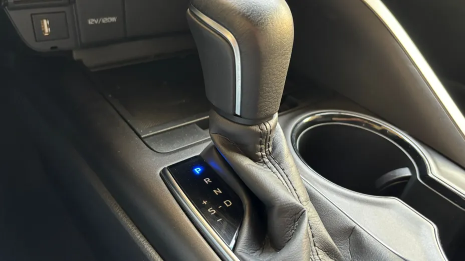 TOYOTA Camry Camry 2.5 Hybrid Comfort CVT