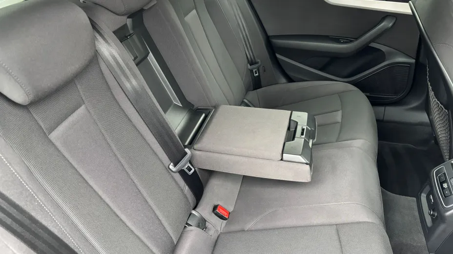 AUDI A4 A4 40 TFSI mHEV Quattro S tronic