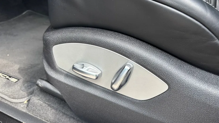 PORSCHE Macan Macan T
