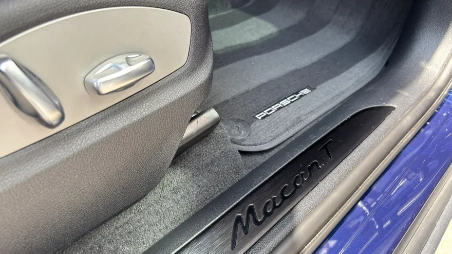 PORSCHE Macan Macan T