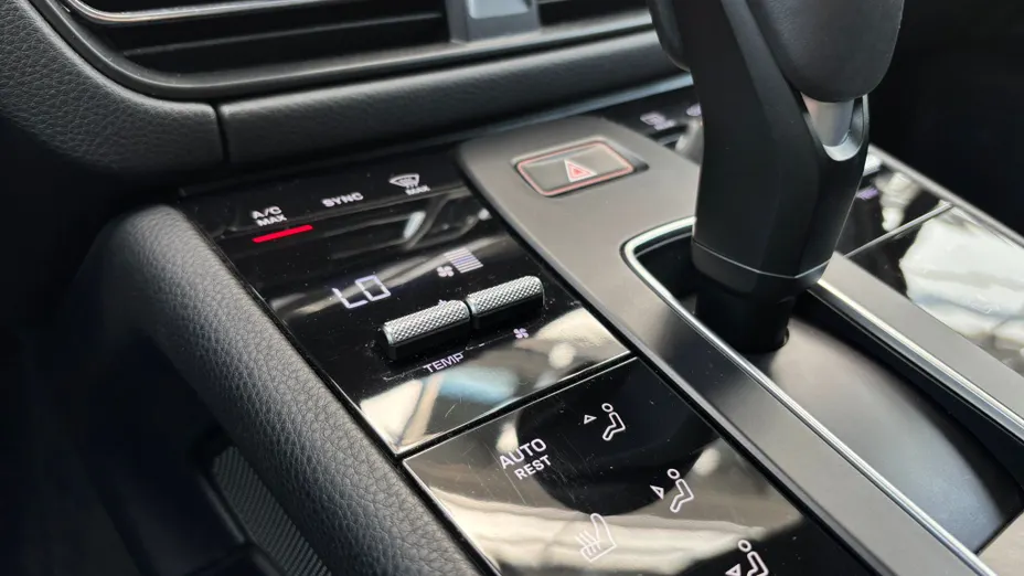 PORSCHE Macan Macan T