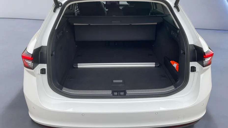 SKODA Superb Superb 2.0 TDI SCR Selection DSG