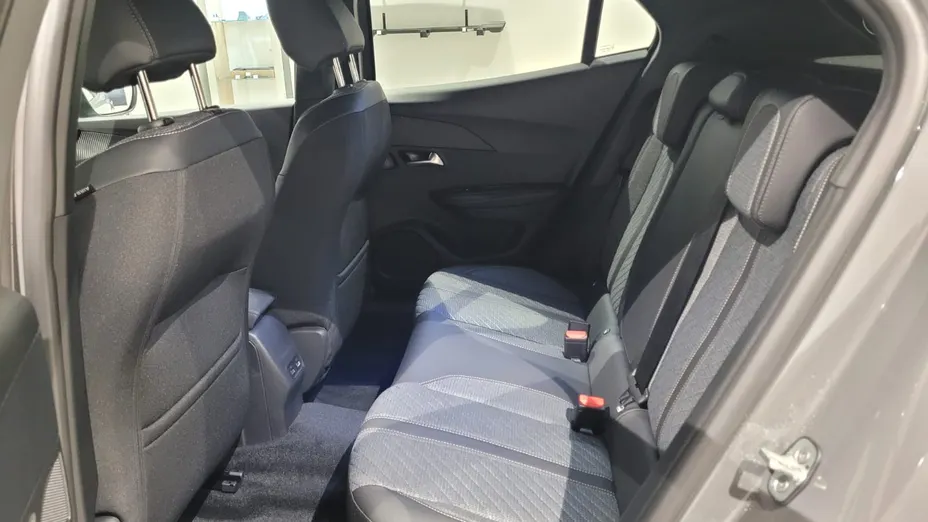 PEUGEOT 2008 2008 PureTech mHEV Allure e-DCS6 Nowy