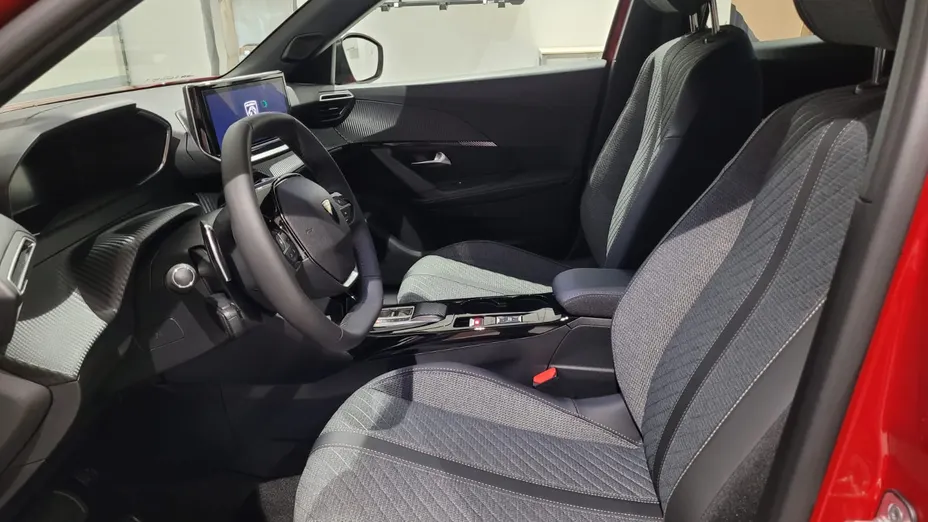 PEUGEOT 2008 2008 PureTech mHEV Allure e-DCS6 Nowy