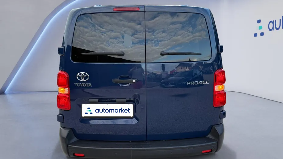 TOYOTA Proace Verso Proace Verso 2.0 D4-D Long Business Aut.