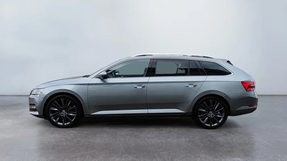 SKODA Superb Superb 2.0 TDI SCR Style DSG