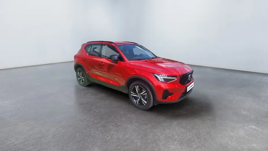 VOLVO XC40 XC40 B3 Plus Dark aut