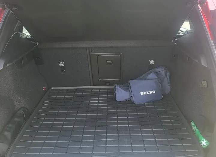 VOLVO XC40 XC40 B3 Plus Dark aut
