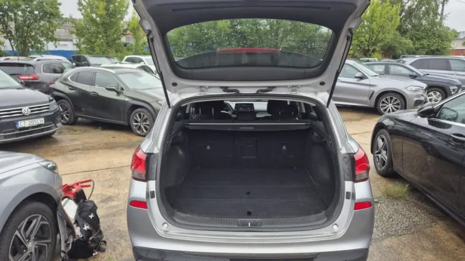 HYUNDAI i30 i30 1.5 T-GDI 48V Smart