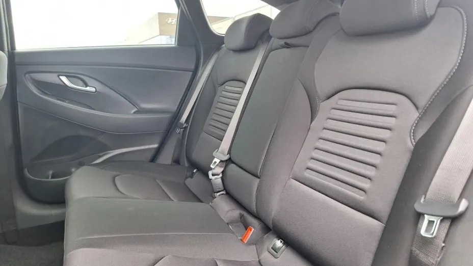 HYUNDAI i30 i30 1.5 T-GDI 48V Smart