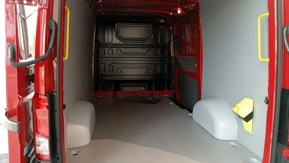 VOLKSWAGEN Crafter Crafter 35 BiTDI (9,9m3) Nowy
