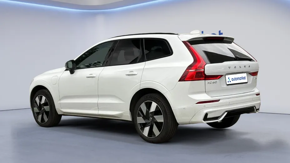 VOLVO XC60 XC60 T6 Plug-In Hybrid AWD Ultra Dark aut