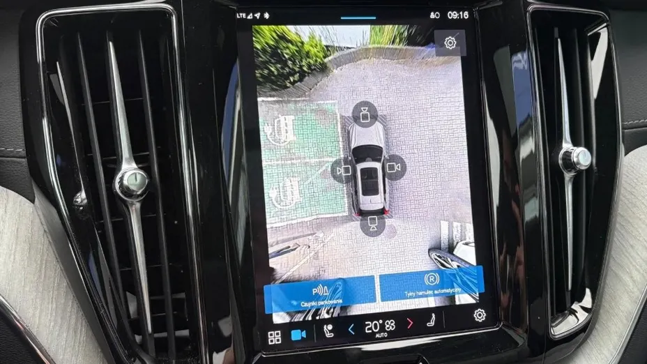 VOLVO XC60 XC60 T6 Plug-In Hybrid AWD Ultra Dark aut