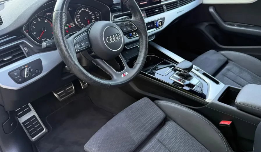 AUDI A4 A4 40 TFSI mHEV Quattro S Line S tronic