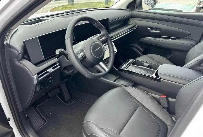 HYUNDAI Tucson Tucson 1.6 T-GDi HEV Platinum 2WD aut Nowy