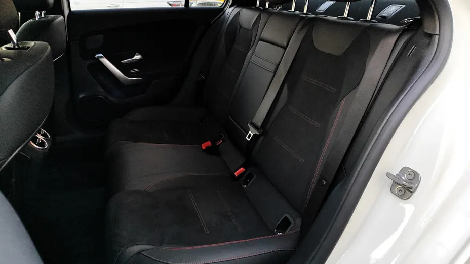MERCEDES-BENZ A Klasa A 200 AMG Line 7G-DCT