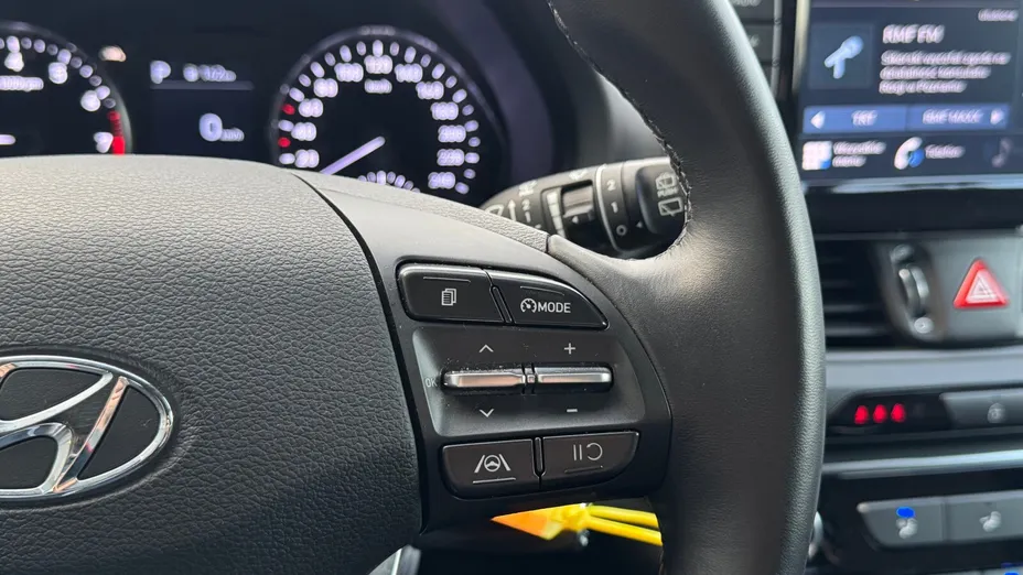 HYUNDAI i30 i30 1.0 T-GDI Modern DCT