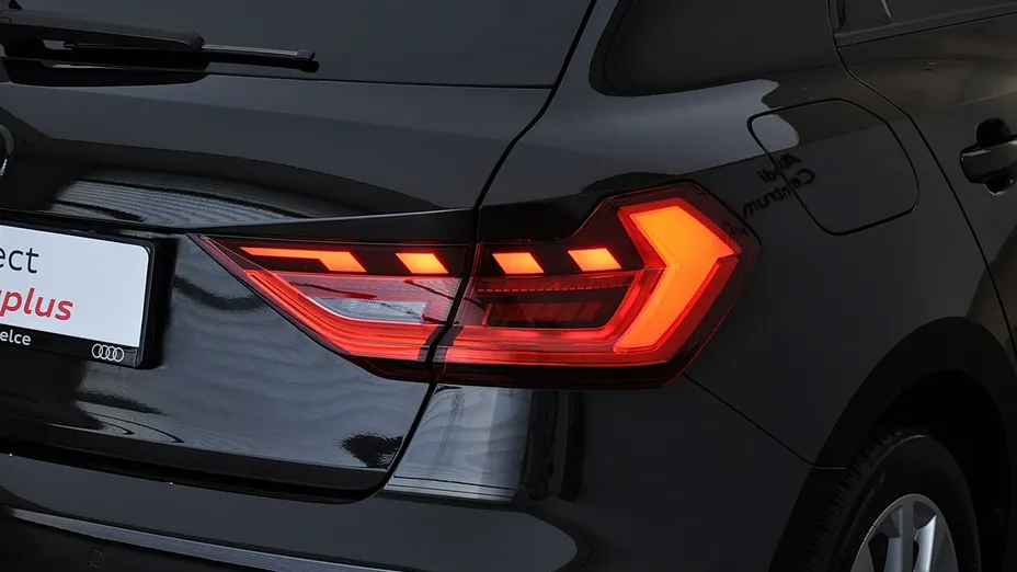AUDI A1 A1 30 TFSI Advanced S tronic