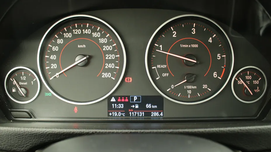 BMW Seria 3 320d xDrive Sport Line aut