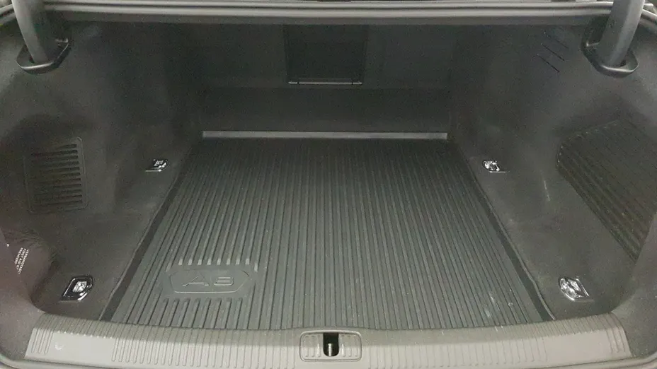 AUDI A8 A8 L 60 TFSI mHEV Quattro Tiptr.