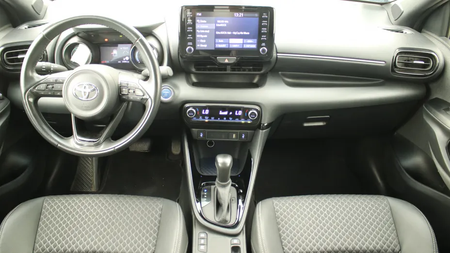 TOYOTA Yaris Yaris Hybrid 1.5 Selection Style