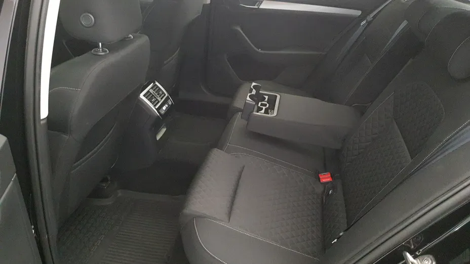 SKODA Superb Superb 2.0 TDI SCR Ambition DSG