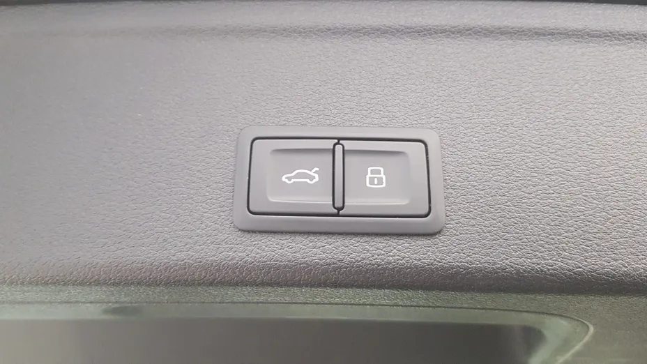 AUDI A4 A4 40 TFSI mHEV Advanced S tronic
