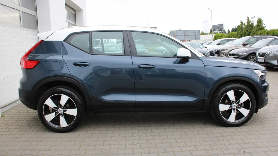 VOLVO XC40 XC40 T3 Momentum Pro aut
