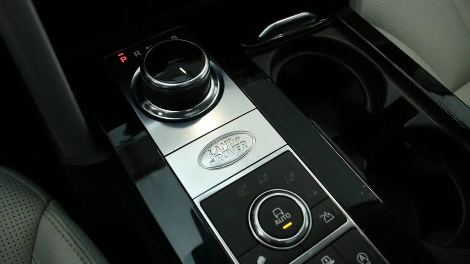 LAND ROVER Discovery Discovery V 3.0 SDV6 HSE