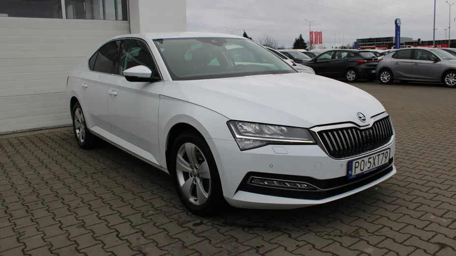 SKODA Superb Superb 2.0 TDI SCR Style DSG