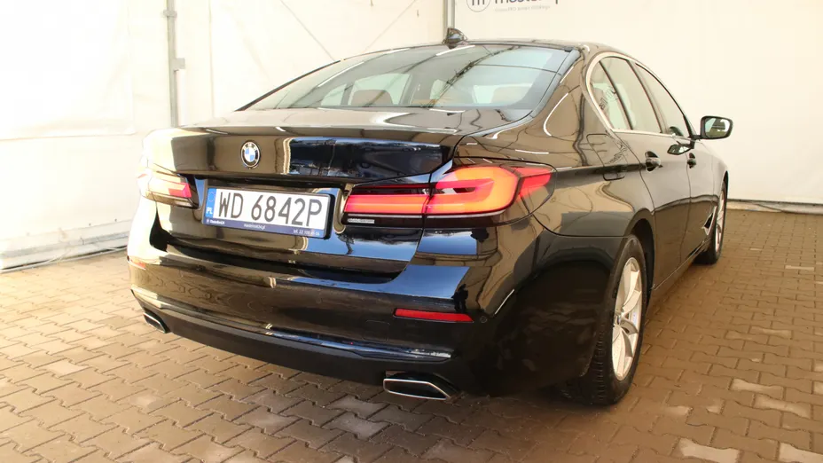 BMW Seria 5 520i mHEV aut