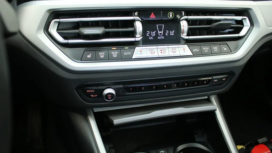 BMW Seria 3 320d xDrive mHEV Advantage aut