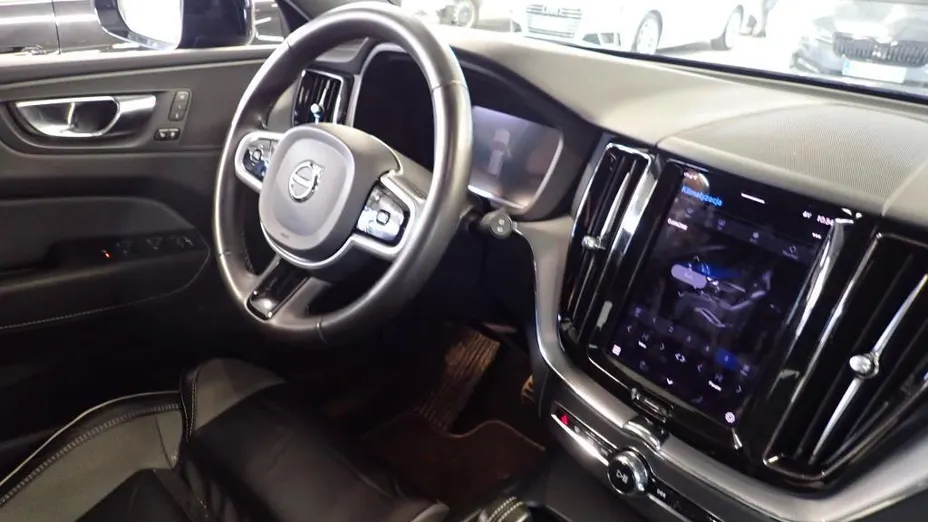 VOLVO XC60 XC60 B4 D R-Design aut