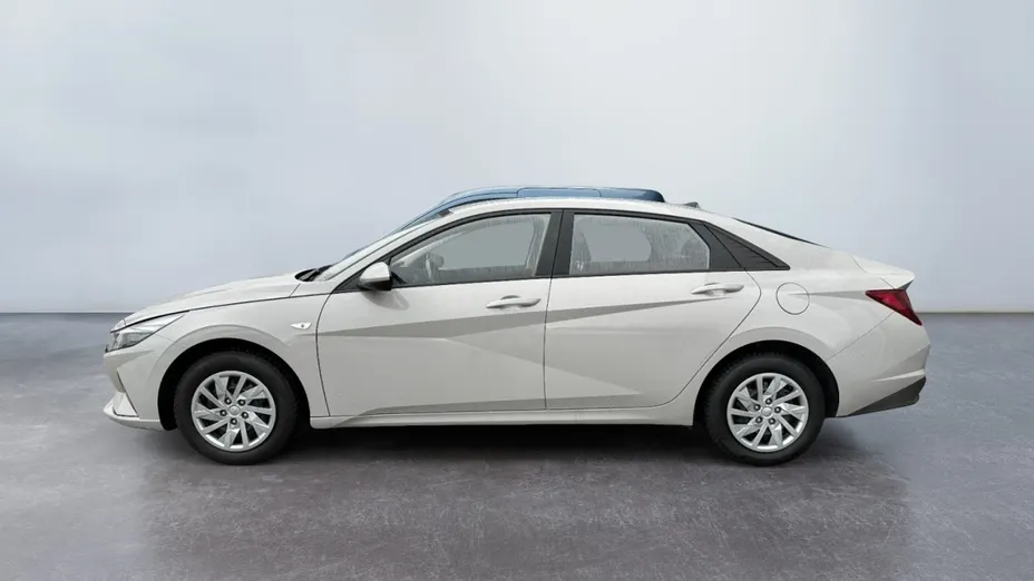HYUNDAI Elantra Elantra 1.6 Modern