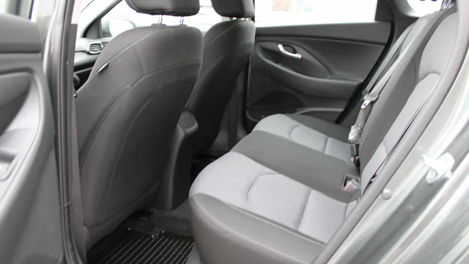 HYUNDAI i30 i30 1.0 T-GDI Classic +