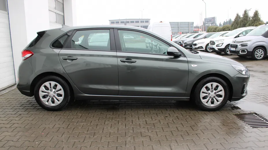 HYUNDAI i30 i30 1.0 T-GDI Classic +