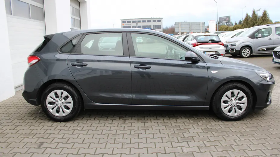 HYUNDAI i30 i30 1.0 T-GDI Classic +