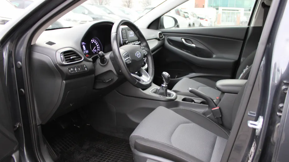 HYUNDAI i30 i30 1.0 T-GDI Classic +