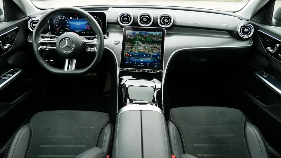 MERCEDES-BENZ C Klasa C 200 mHEV 4-Matic AMG