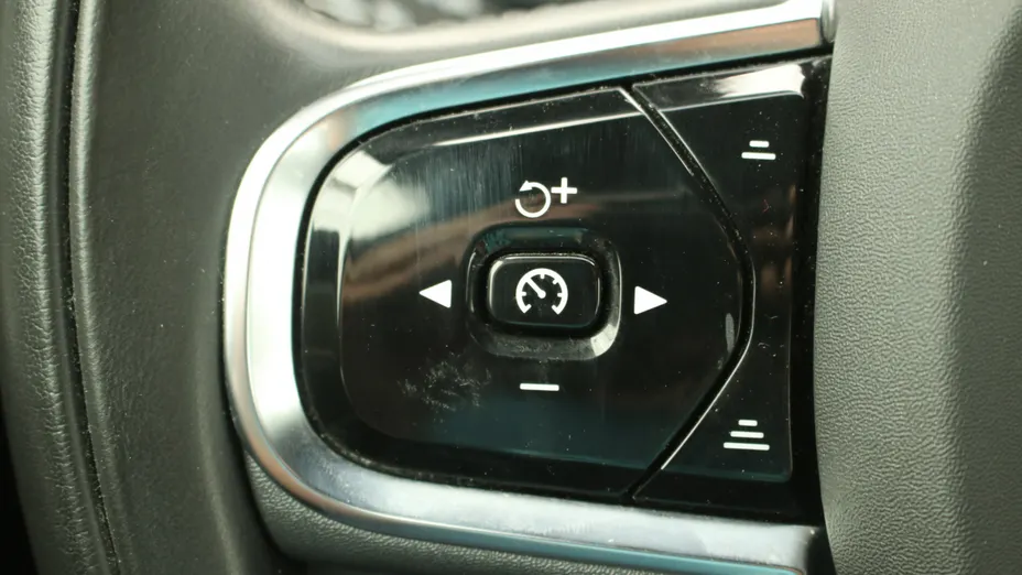VOLVO S90 S90 B4 B Momentum Pro aut