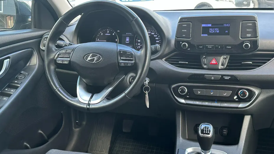 HYUNDAI i30 i30 1.6 D Classic +