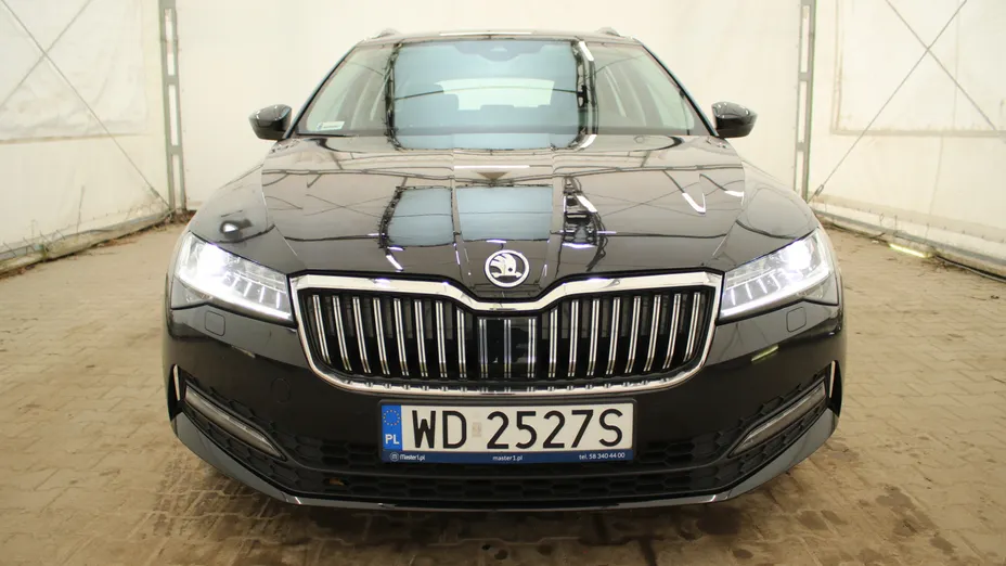 SKODA Superb Superb 2.0 TDI SCR Ambition DSG