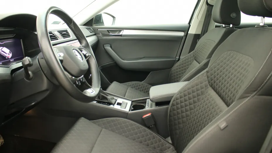 SKODA Superb Superb 2.0 TDI SCR Ambition DSG