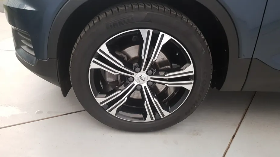 VOLVO XC40 XC40 B4 B AWD Inscription aut