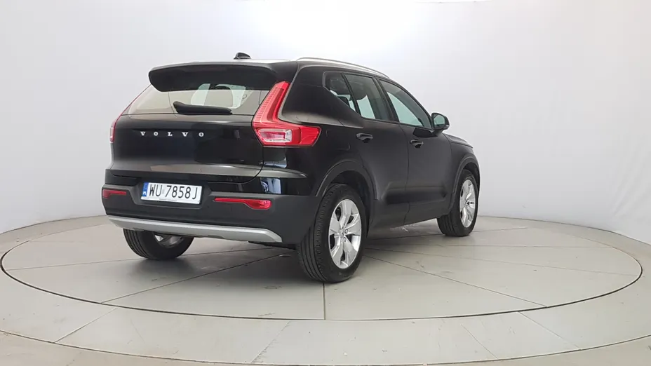 VOLVO XC40 XC40 T3 Momentum aut