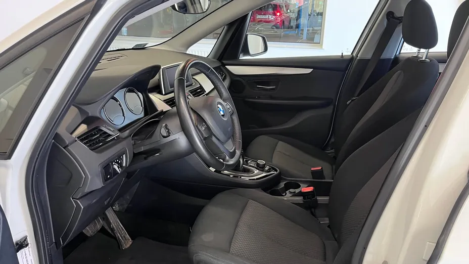 BMW Seria 2 218i GPF aut