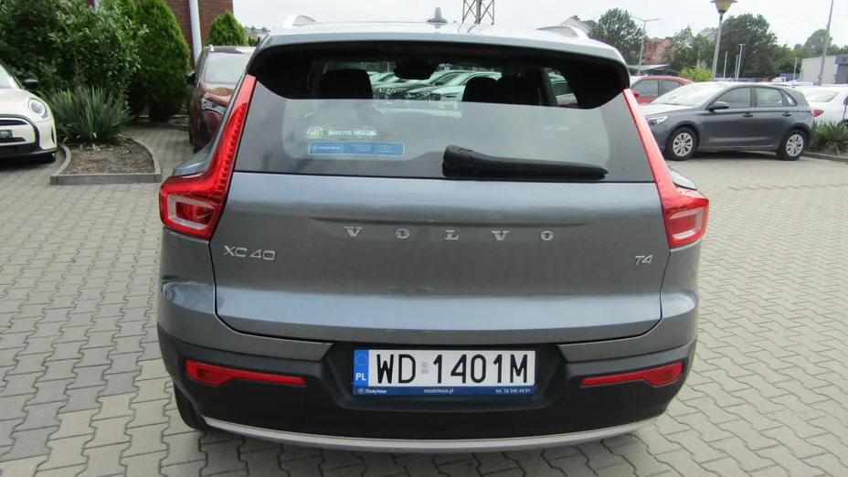 VOLVO XC40 XC40 T4 Momentum aut